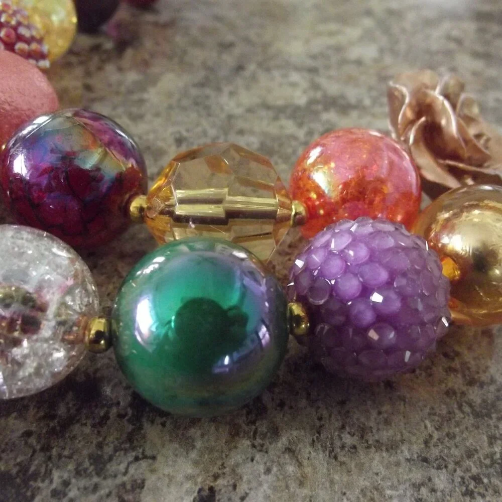 Lot of 2 Necklaces Chunky Beaded Artisan Made - Purple, teal, pink & Gold Tones - Picture 6 of 7
